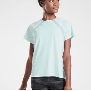 NWT Athleta Ultimate Hybrid Tee